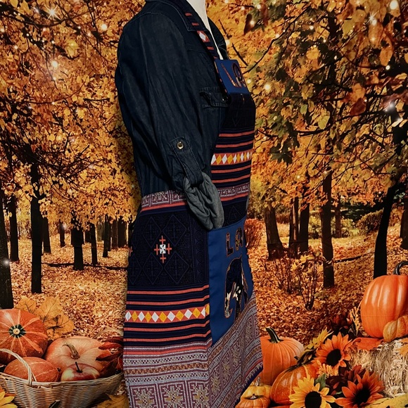 Aprons - Picture 14 of 16